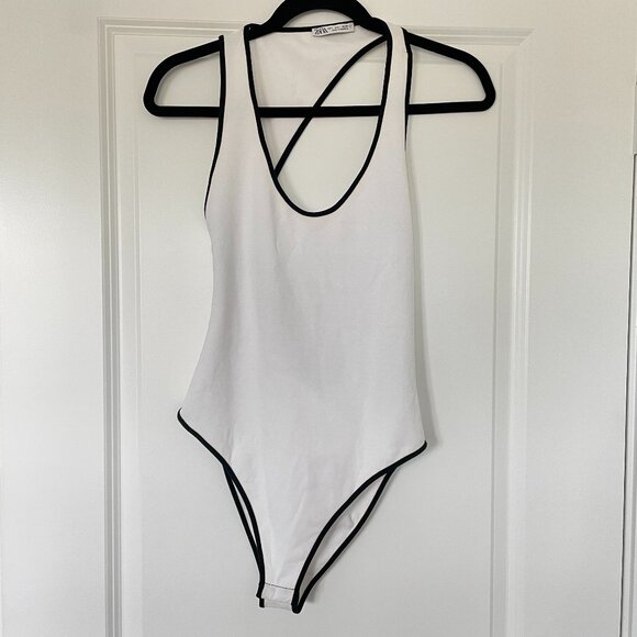 Zara White Asymmetric Bodysuit with Black Trim Detail - Size L - Picture 3 of 9